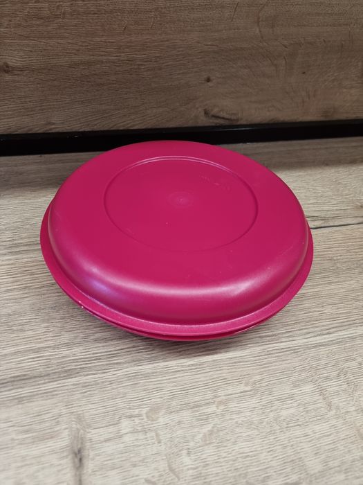 Кутия Tupperware за чипс, такос, гризини и други сладки.