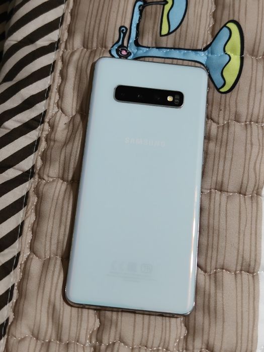 Samsung S10 Plus 128 gb Ram 8 EAC