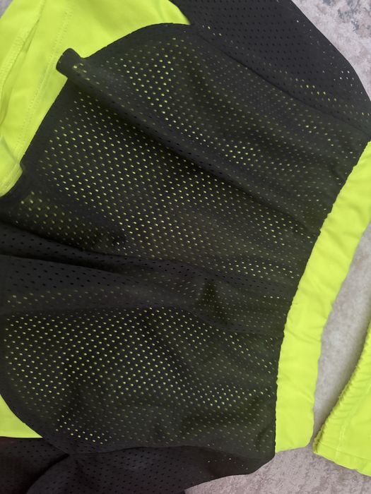 Продам 2 комплекта для тренеровок