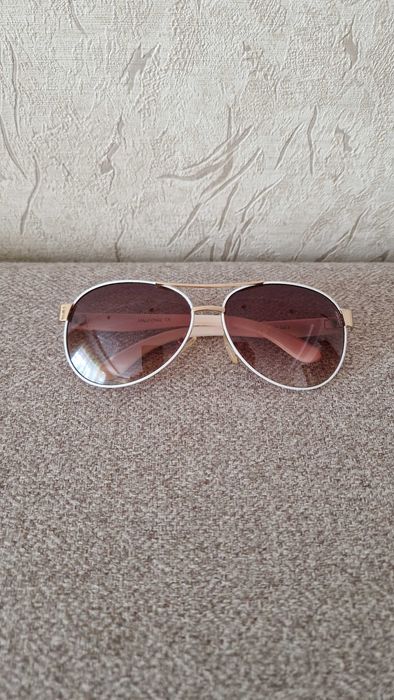 Очки солнцезащитные на 6-9 лет