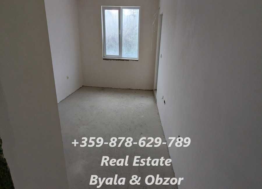 Двустаен апартамент в нова жилищна сграда в гр.Бяла