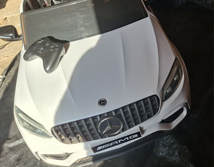 Акумулаторна кола MERCEDES AMG