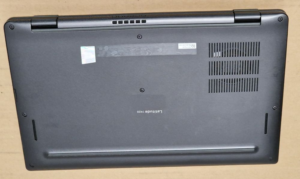 Laptop Dell Latitude 7420, intel i7, 32gb ram, 512gb ssd, display 14"