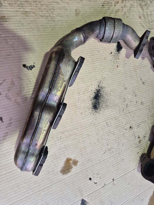 Изпускателен колектор Мерцедес 3.2 ОМ642 Mercedes 2.8 cdi ляв десен