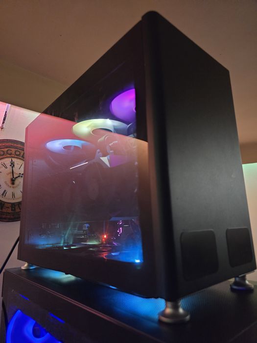 Vând gaming pc ryzen 5700x3d rtx 3070