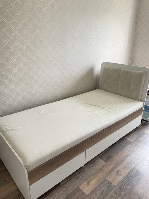 Продам односплаьную кровать