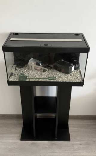 Acvariu Eheim de 54 litri cu stand