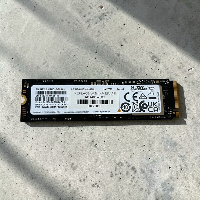 SSD M2 512 гб Samsung и 256 гб Western Digital