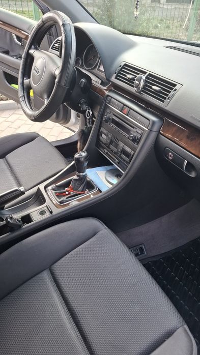 AUDI A4 0 — imagine 2