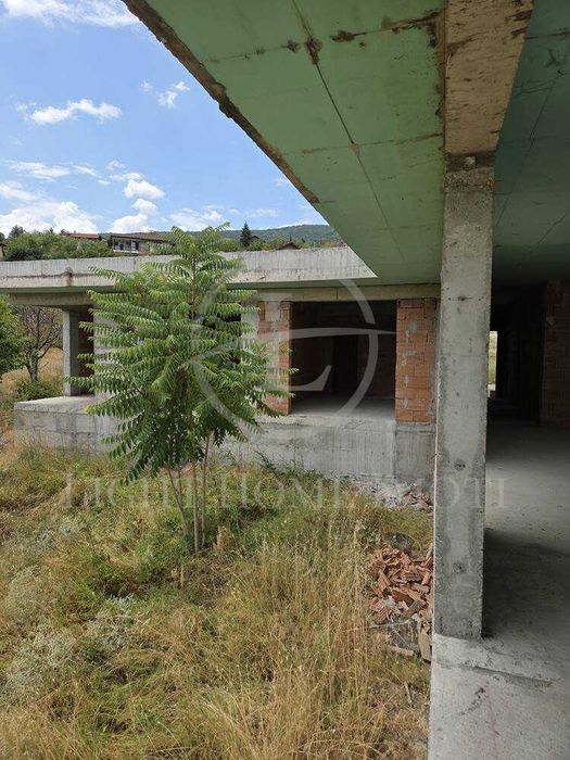 Реф. 2761 Едноетажна Къща Брестник