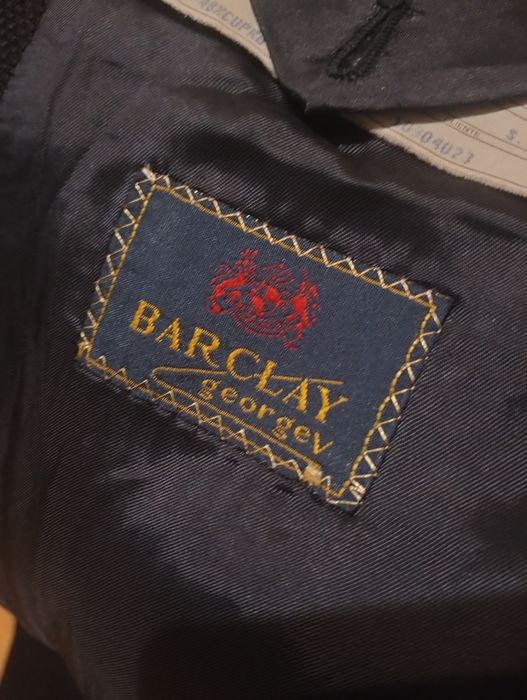 Sacou Barclay x Loro Piana mărime M și jeanși Prada M
