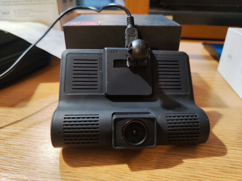 Camera auto dual cam DVR Full HD cu micro SD 32 Gb