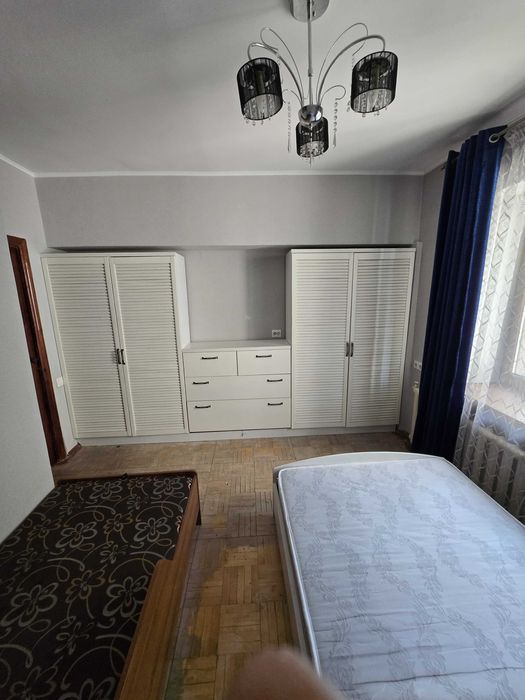 продам спальный гарнитур