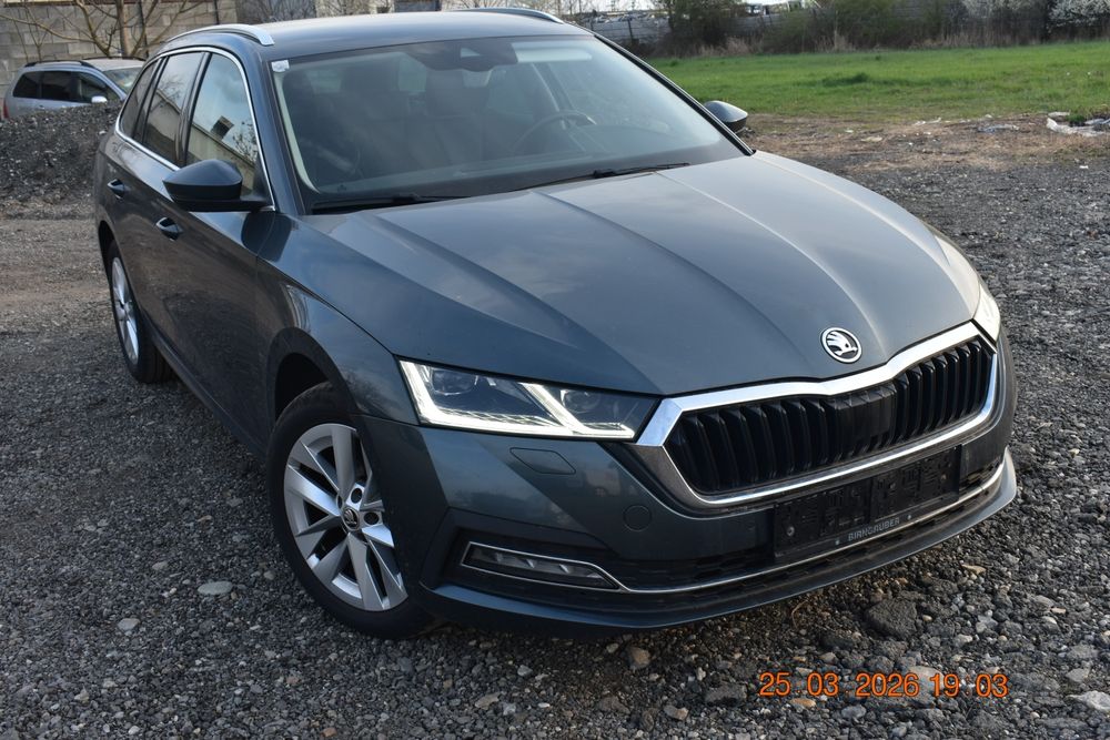 Skoda octavia 2.0 DSG Matrix  Alcantara Head-up Memory Masaj Camera