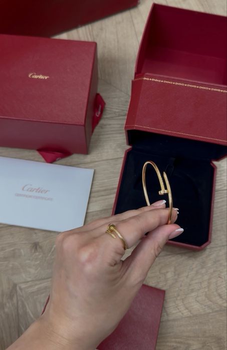 Продам браслет Cartier в идеале