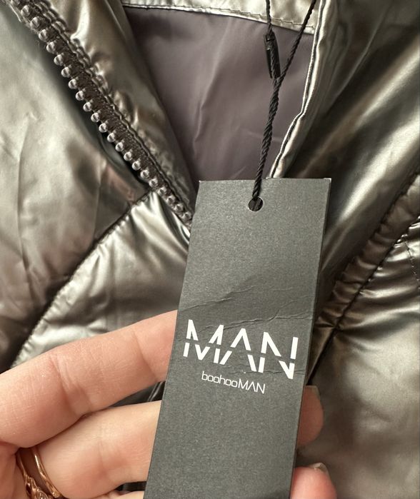 Серебристая куртка