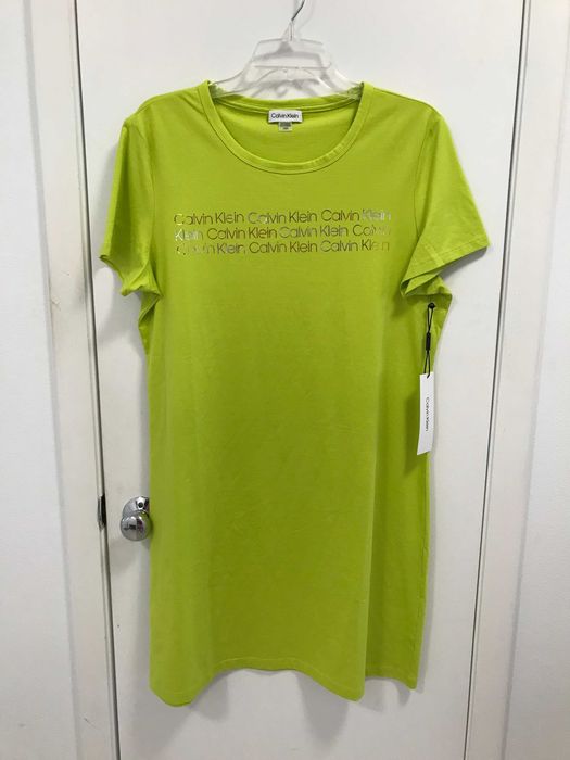 Нова оригинална рокля Calvin Klein- купувана в САЩ