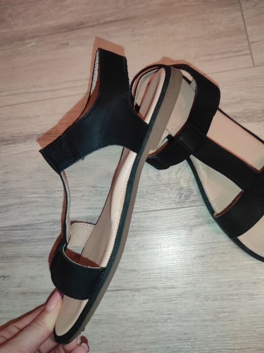 Sandale Nelly Blu măr. 33   REZERVAT