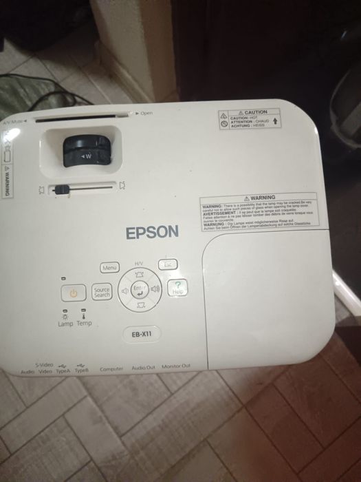 Проектор Epson EB X11 протативный (с экраном)