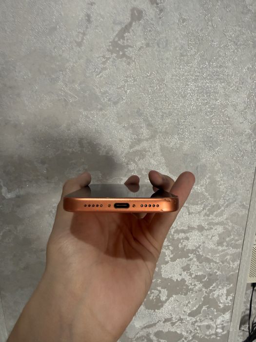 Iphone 17 pro orange