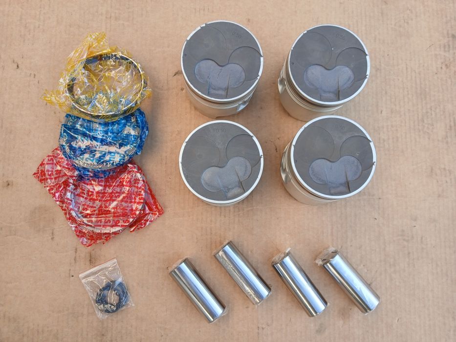 Поршневая двигателя 4М40