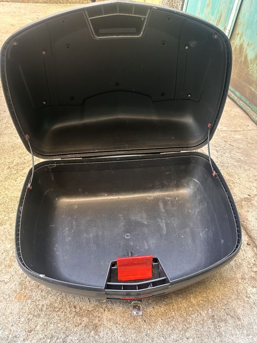 Куфар за мотор