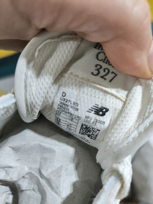 New Balance 327 mărime 44