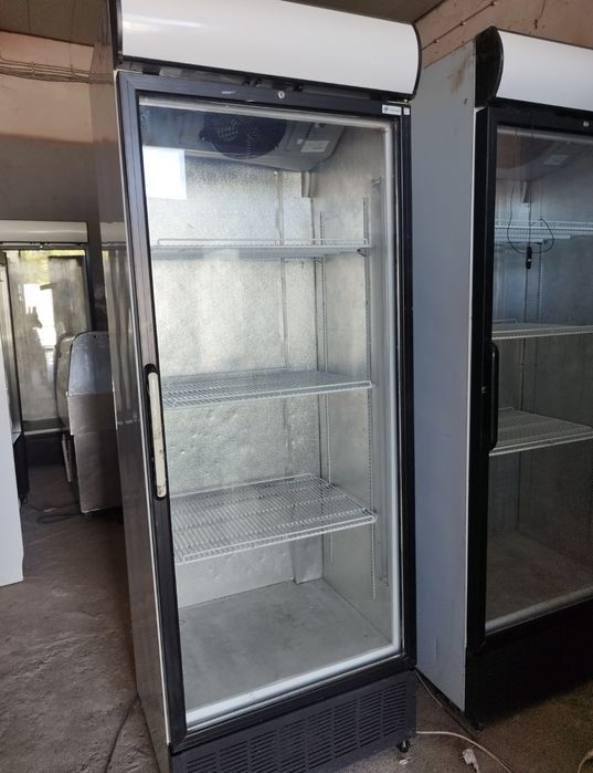 Хладилна витрина