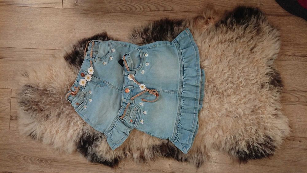 Fustițe fetiță mărimea 110, 116, 122