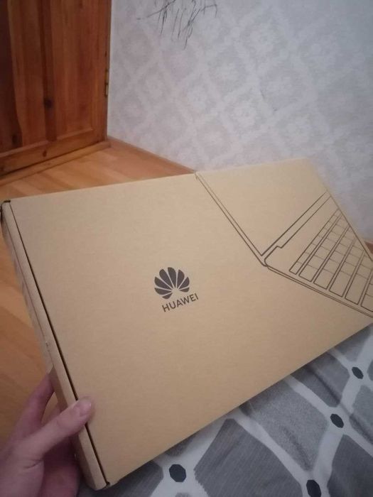 ноутбук HUAWEI MateBook D16