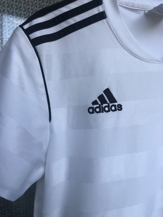 Adidas тениска оригинална нова S