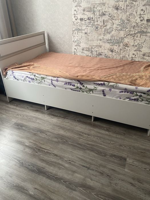 Продам  кровать 120*200 б/у