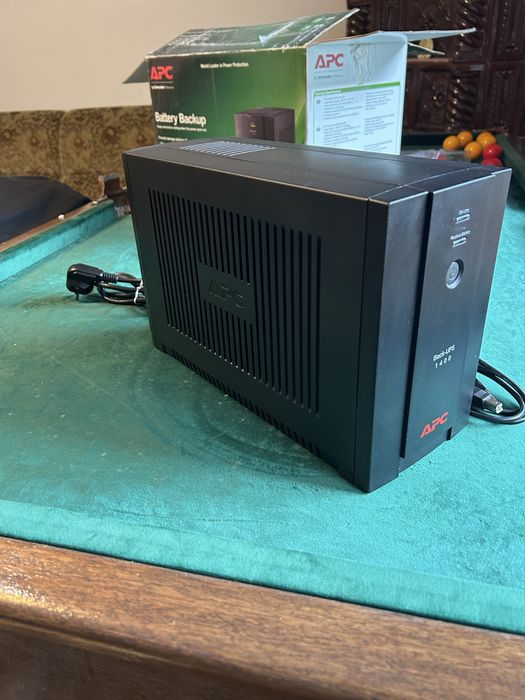 APC Back-UPS 1400VA, 230V, AVR (functie de stabilizator de tensiune), Prize Schuko 700W/1400VA