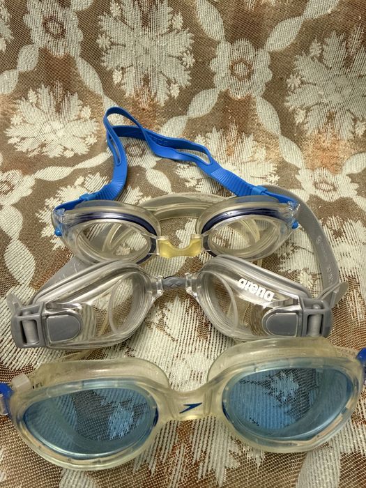 Продаю очки для плавания