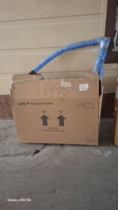 Kia Sonet eshiklari va barcha turdagi zapchsalari bor