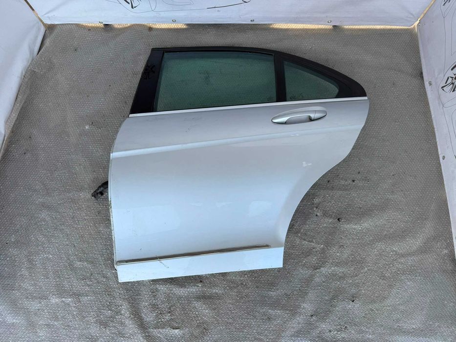Ușă Spate Stânga Mercedes-Benz C-Class W204 Sedan Gri Cod OEM A2047300105 2011 / [2007-2014] / (11N)