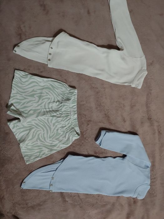 Отдам вещи на девочку