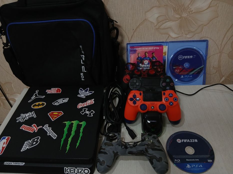 Продам ps 4 slim 1tb