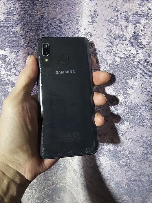 Продам Samsung A 20