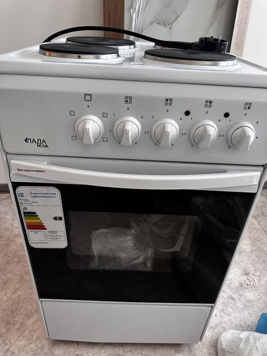 Продам плиту 4 конфорки