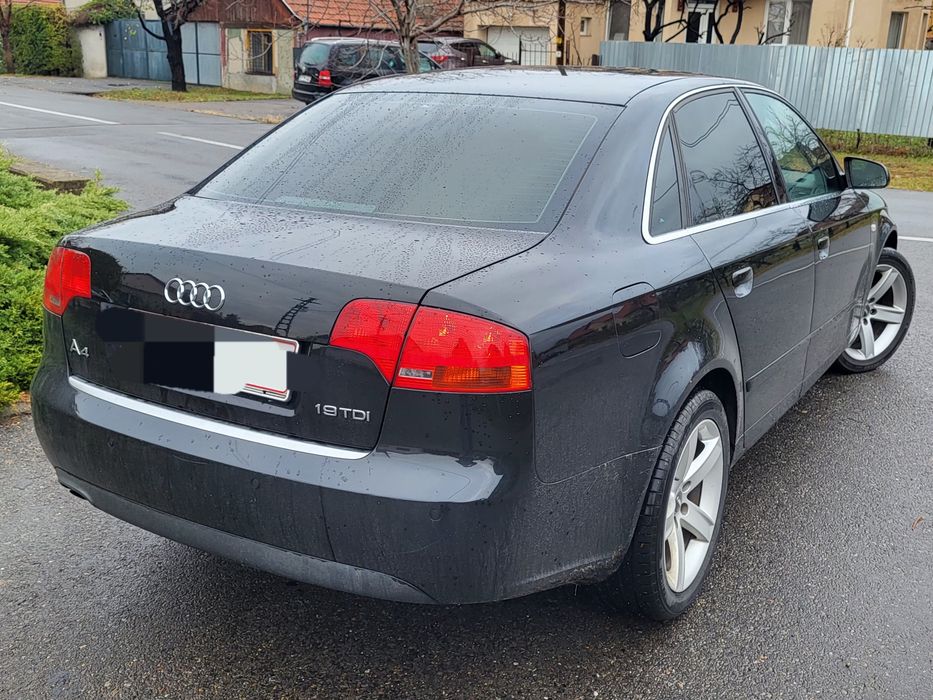 Audi A4 Anul 2008 1.9 tdi 116cp Jante Încălzire Scaune