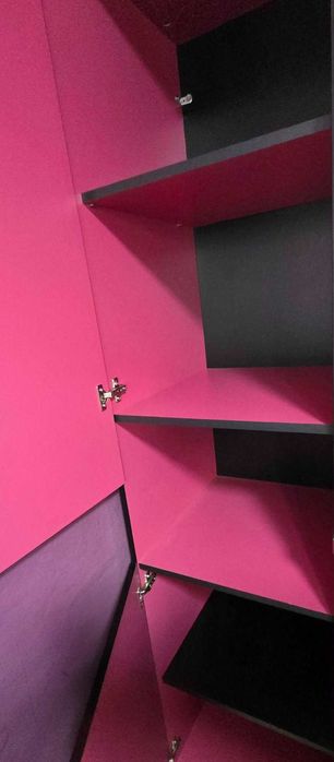 Продавам обзавеждане за детска стая