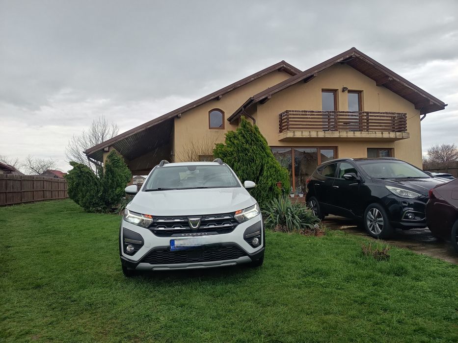 Dacia sandero stepway avariat Automat TCE 90 CVT  46000km 05.2022