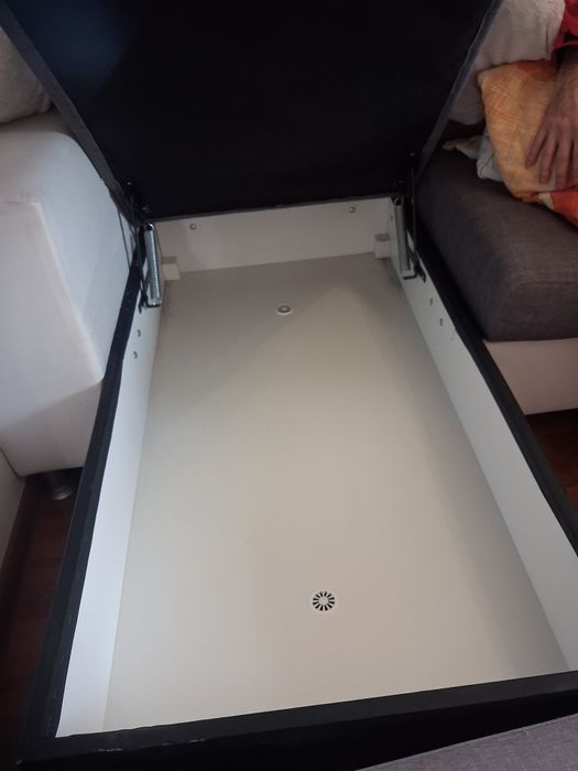 Colțar extensibil cu ladă