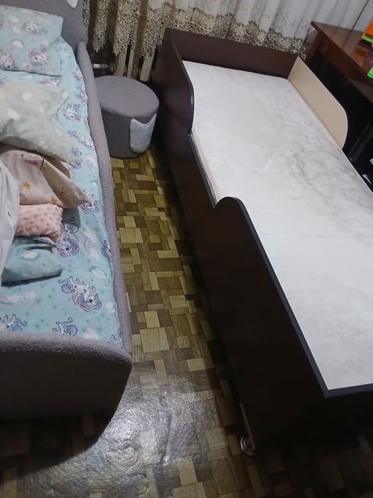 Продам кровать вместе с мотрасом