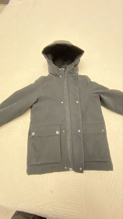 Продам детскую куртку.