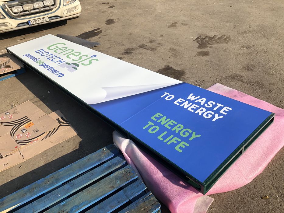 Colantare geamuri spatii comerciale colantare auto print colant