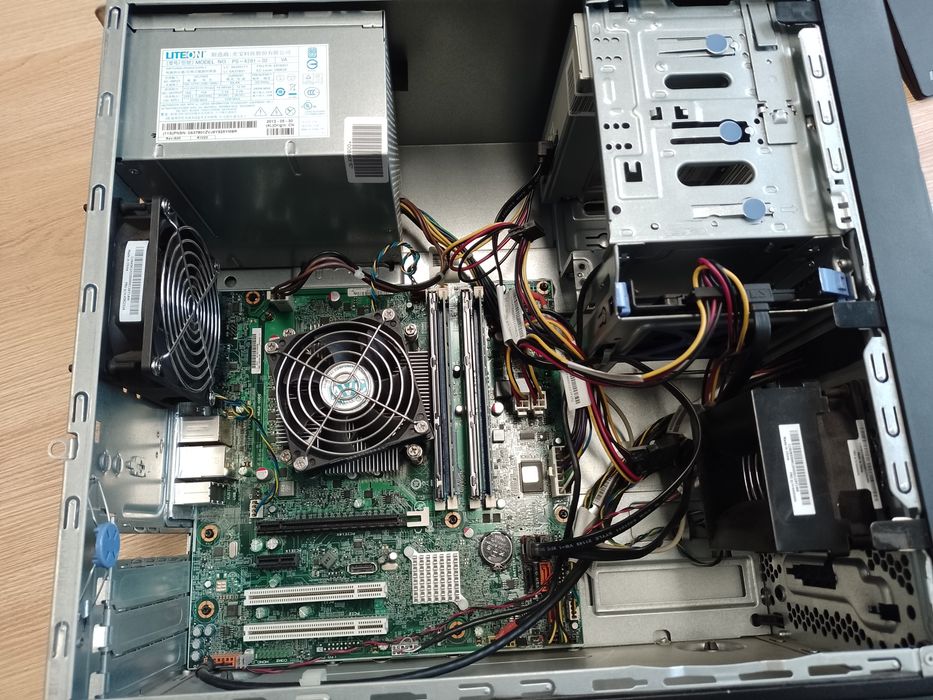 Офис компютър Lenovo ThinkStation E31 3.2GHz, 16GB RAM, 512 GB SSD