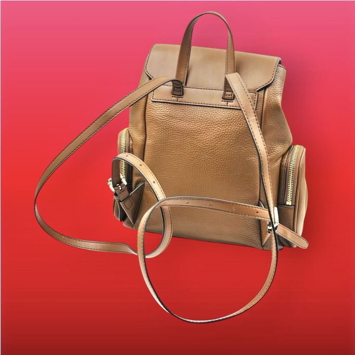 Michael Kors Jet Set дамска раница