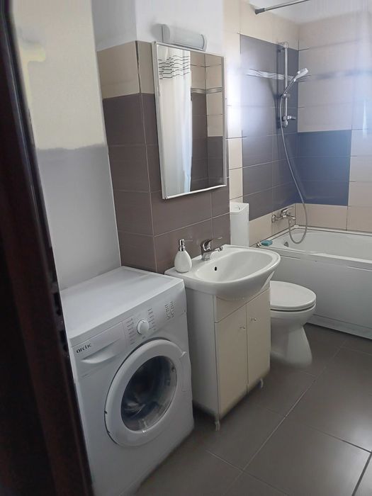 Inchiriez ap.2 camere decomandate et.1 recent renovat Sibiu